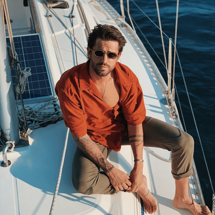 Serkay صوره في رحله بحرية Serkay صوره في رحله بحرية